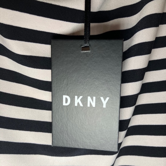 NWT DNKY Black & White Striped Shirt/Sweeping Cuffs - Picture 5 of 9